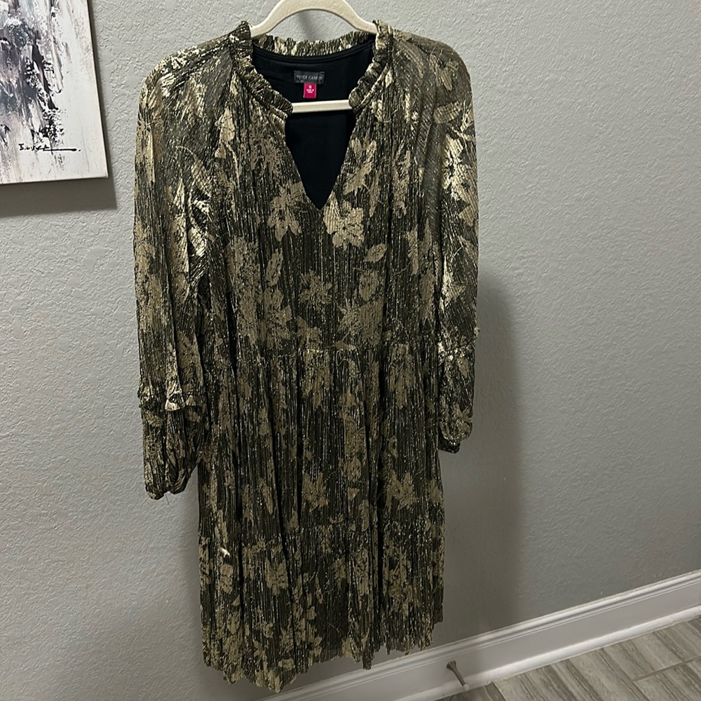 Vince Camuto Metallic Floral-Print Pleated Dress (Plus Size)